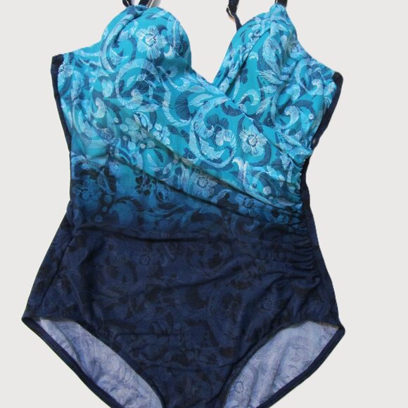 Swimsuit Siren Draped Underwire Look 10 Lbs Lighter in 10 Seconds - Picture 5 of 15